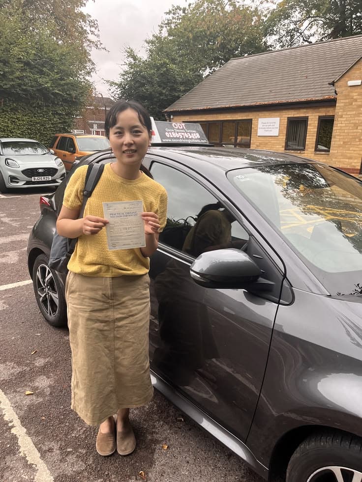 Mirror Checks on Your Driving Test: 7 Mistakes to Avoid